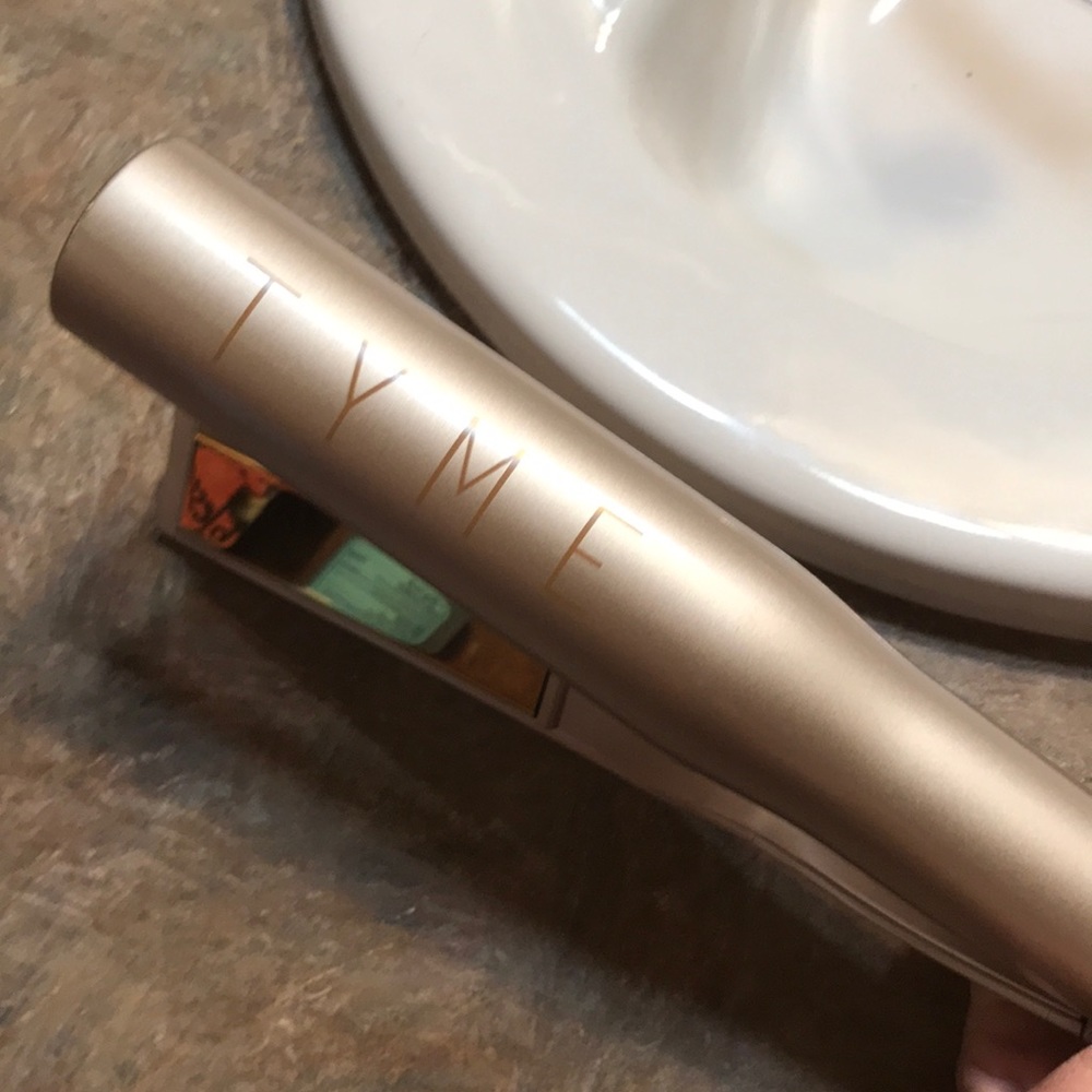 Tyme flat iron